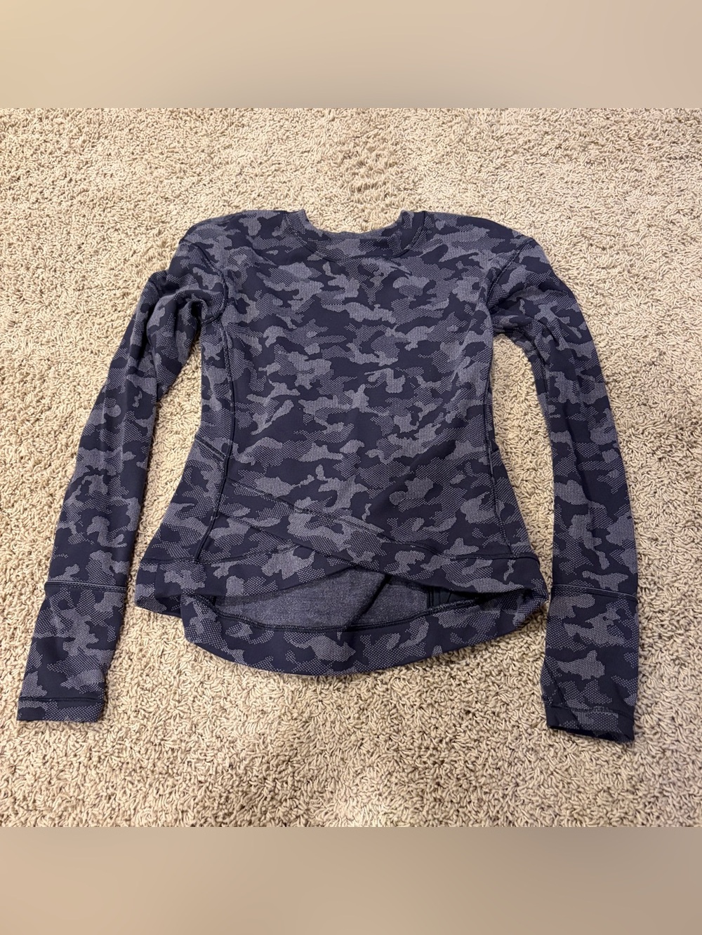 Lululemon Close To Crossing Camo Long Sleeve Shirt Women’s Size 6